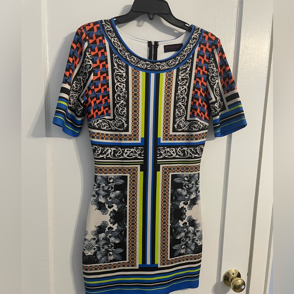 Artwork Dress (stretch) - Picture 3 of 6